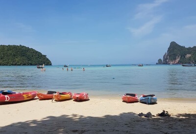 koh phi phi beach 2018